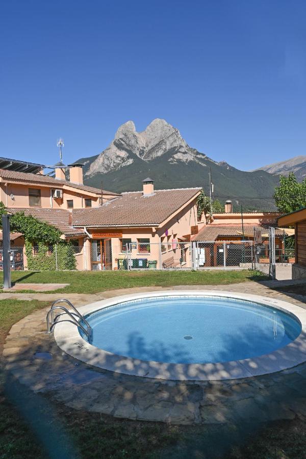 Wecamp Pedraforca Saldés المظهر الخارجي الصورة